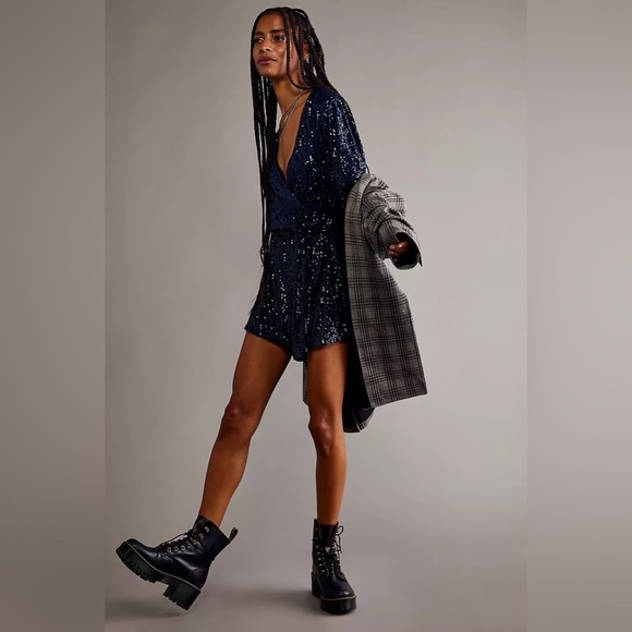 Free People Christa Sequin Romper NWT XS Blue $168 MSRP - Picture 2 of 5